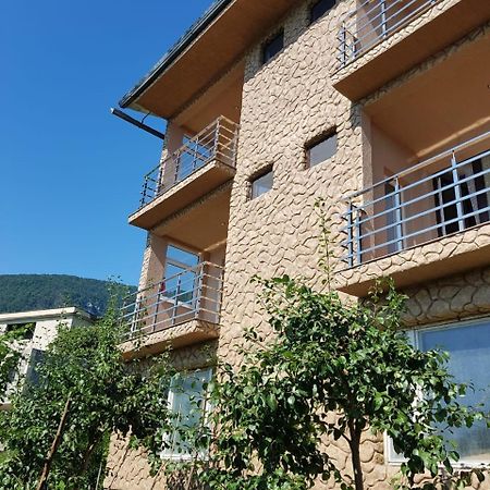 Guesthouse On Sovhoznaya 18 กากรา ภายนอก รูปภาพ