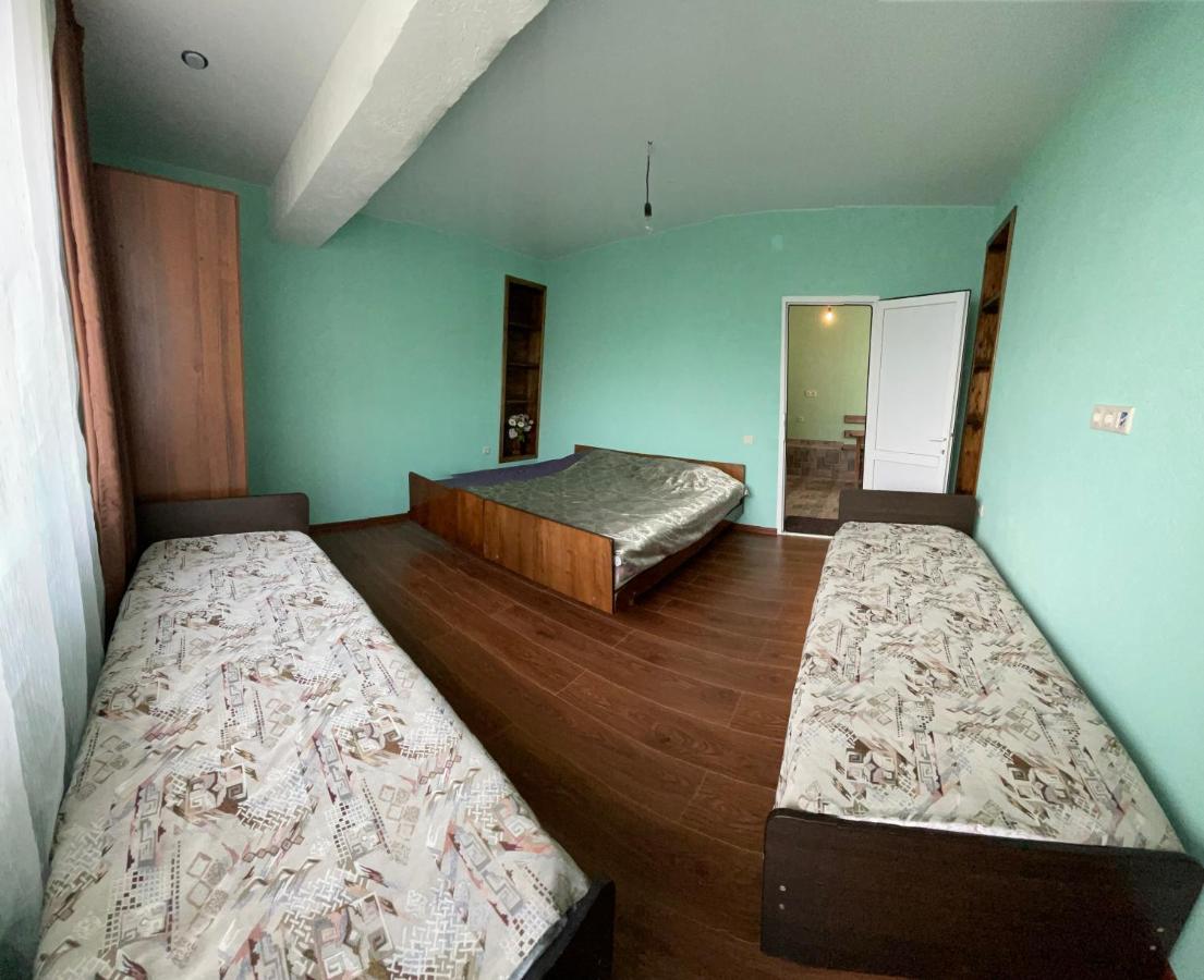 Guesthouse On Sovhoznaya 18 กากรา ภายนอก รูปภาพ