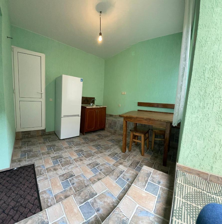 Guesthouse On Sovhoznaya 18 กากรา ภายนอก รูปภาพ