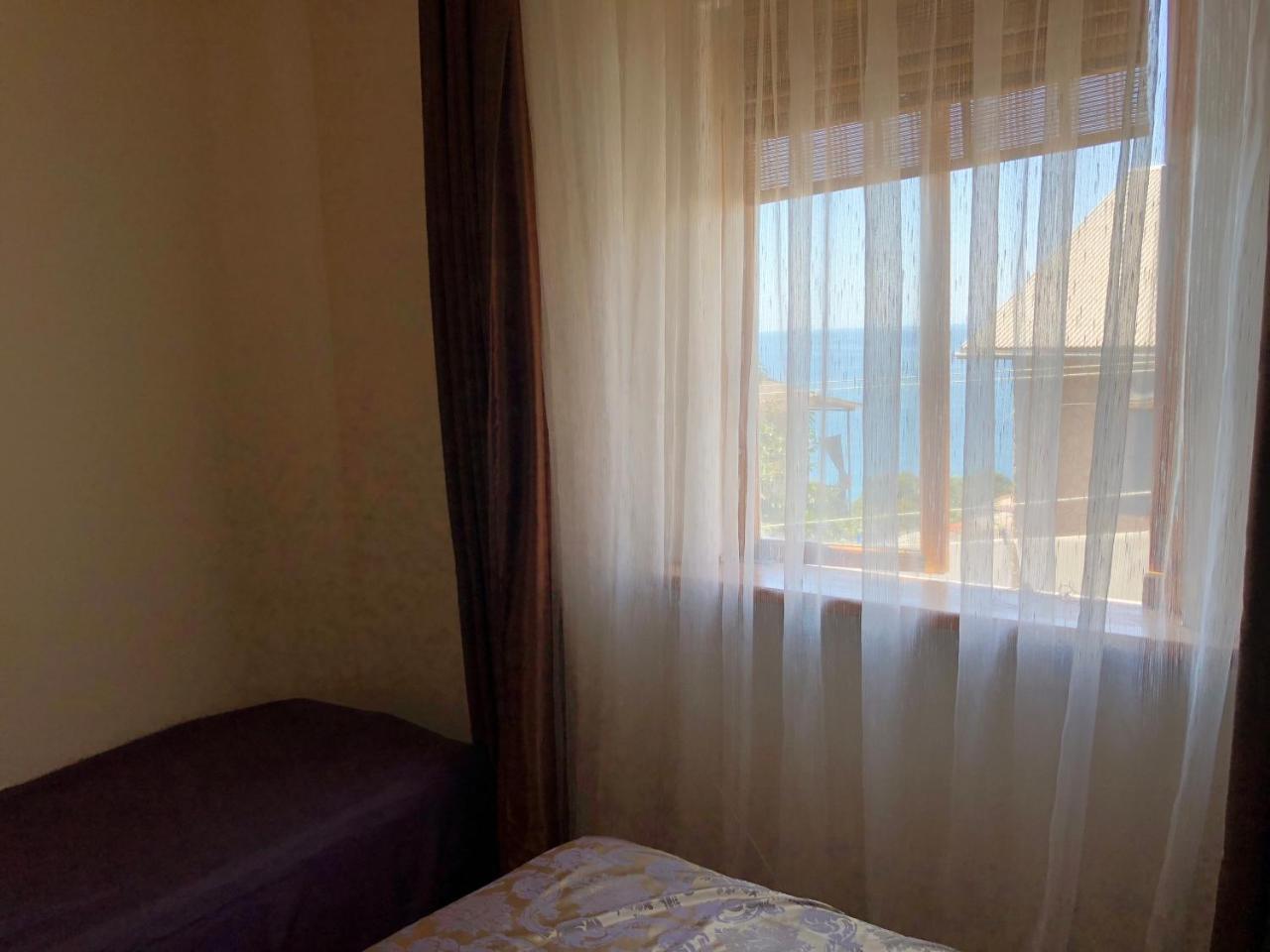 Guesthouse On Sovhoznaya 18 กากรา ภายนอก รูปภาพ